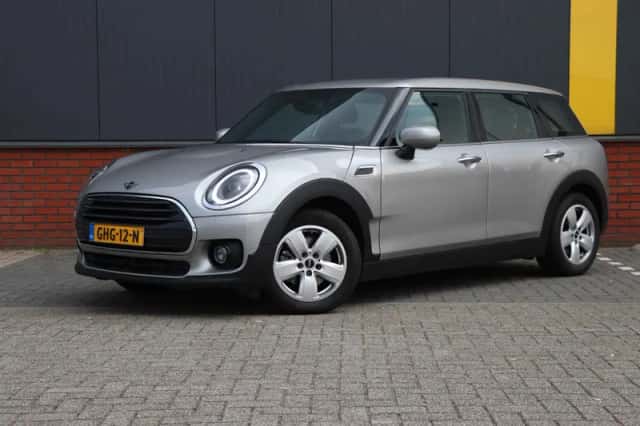 MINI Clubman (2023) thumbnail 1