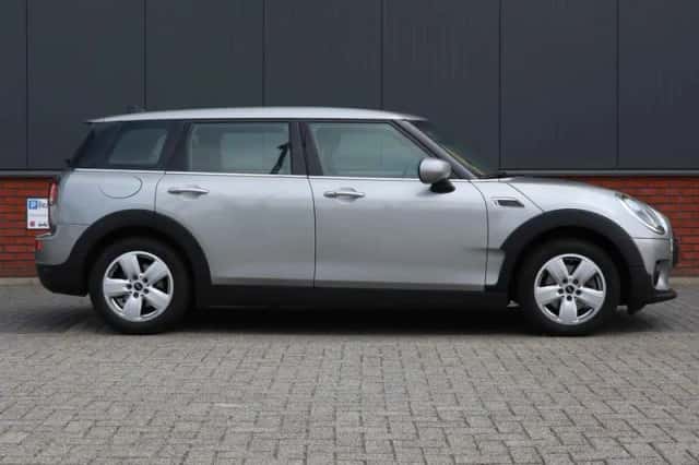 MINI Clubman (2023) thumbnail 6