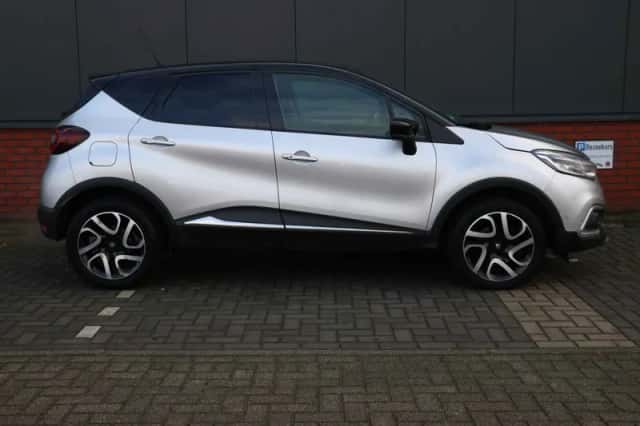 Renault Captur (2017) thumbnail 3