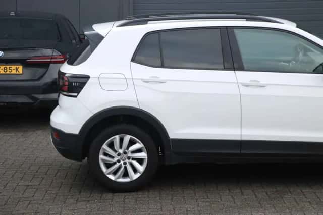 Volkswagen T-Cross (2019) thumbnail 4