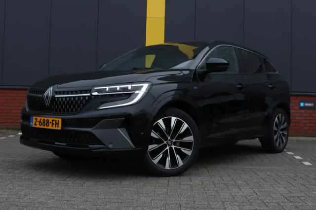 Renault Austral (2024) thumbnail 2
