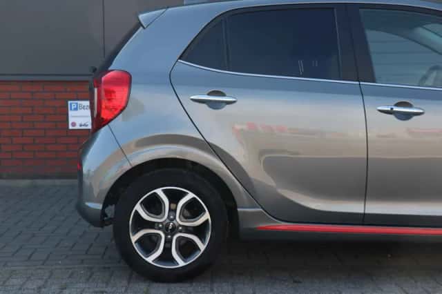 Kia Picanto (2022) thumbnail 5
