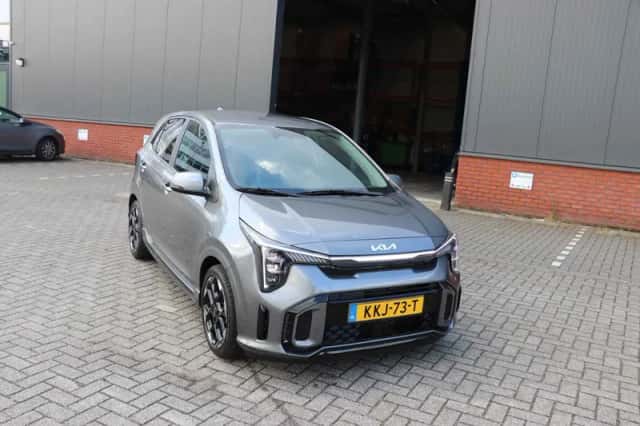 Kia Picanto (2024) thumbnail 2