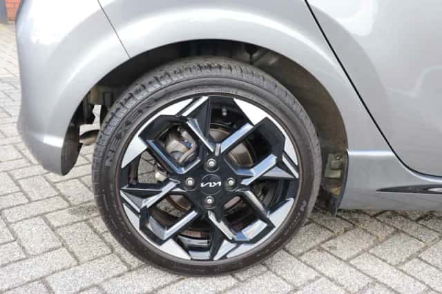 Kia Picanto (2024) thumbnail 6