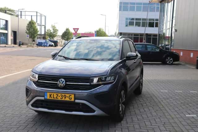 Volkswagen T-Cross (2025) thumbnail 1