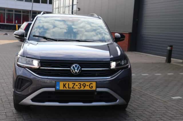 Volkswagen T-Cross (2025) thumbnail 2