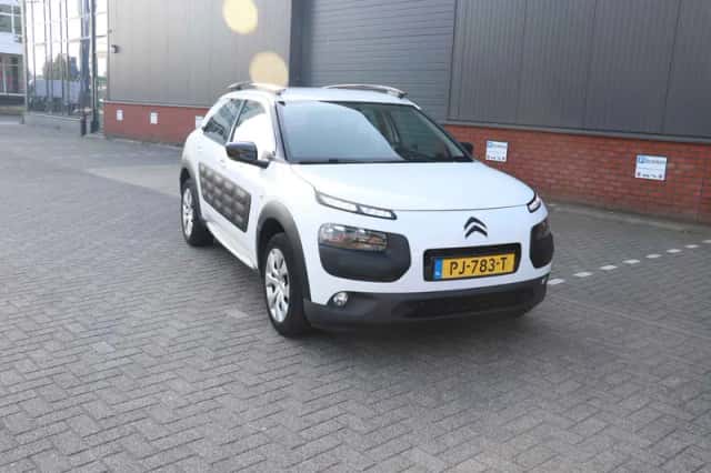 Citroën C4 Cactus (2017) thumbnail 2