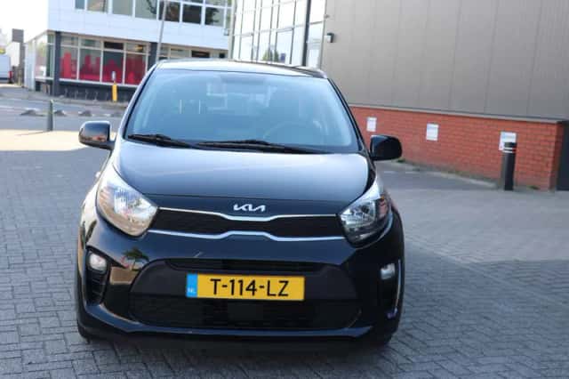 Kia Picanto (2023) thumbnail 6