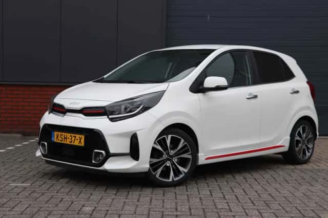 Kia Picanto (2022) thumbnail 1
