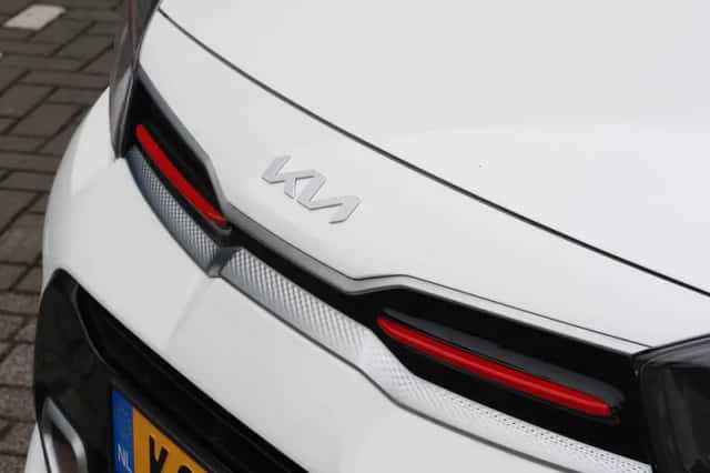 Kia Picanto (2022) thumbnail 3