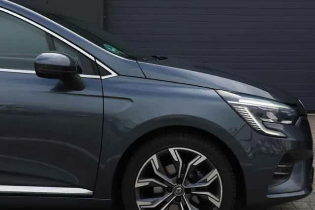 Renault Clio (2020) thumbnail 3