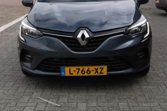 Renault Clio (2020) thumbnail 6