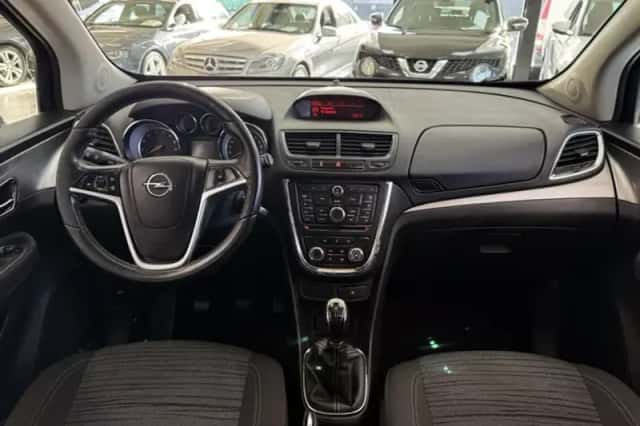 Opel Mokka (2015) thumbnail 4