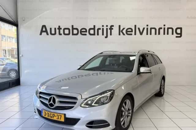 Mercedes-Benz E-Klasse (2013) thumbnail 2