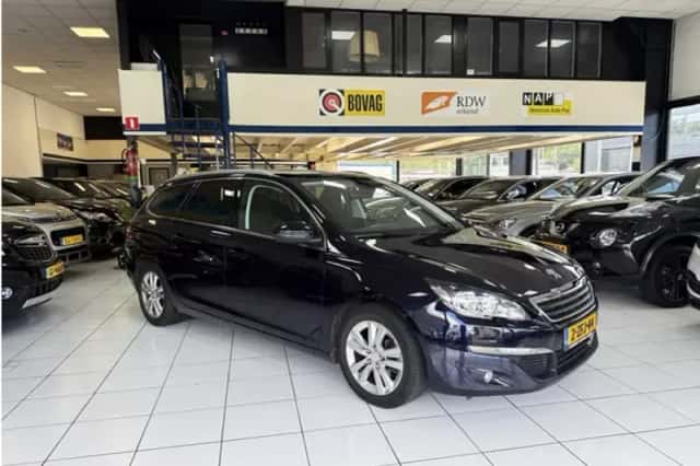 Peugeot 308 (2014) thumbnail 3