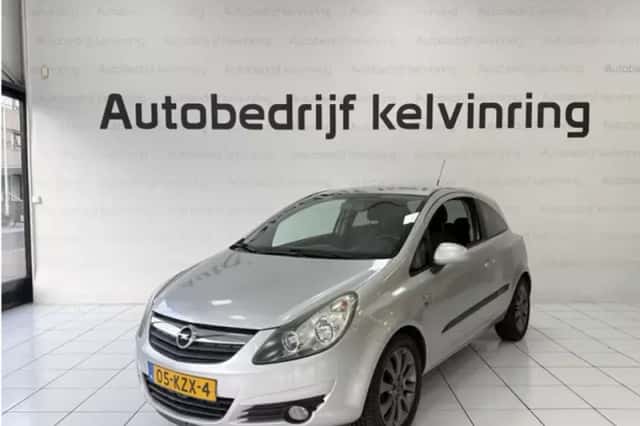 Opel Corsa (2010) thumbnail 2