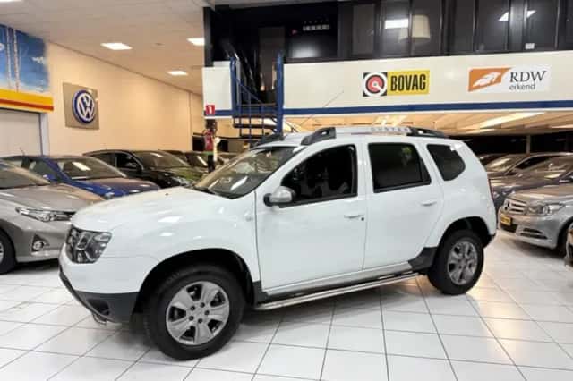 Dacia Duster (2016) thumbnail 5