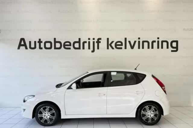 Hyundai i30 (2012) thumbnail 6