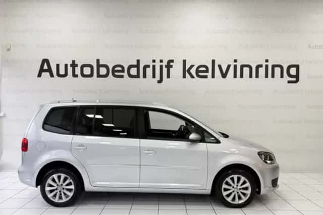 Volkswagen Touran (2011) thumbnail 5
