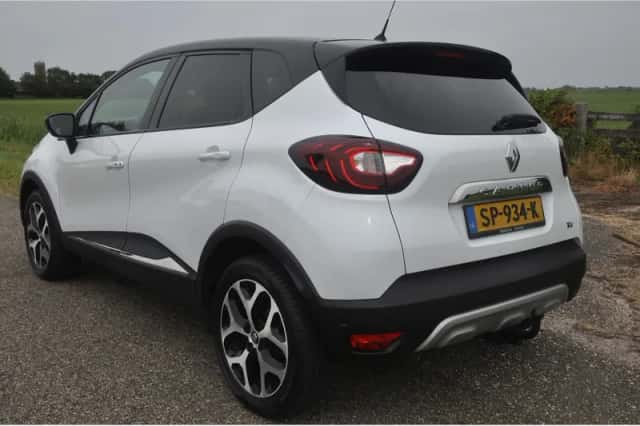 Renault Captur (2018) thumbnail 3