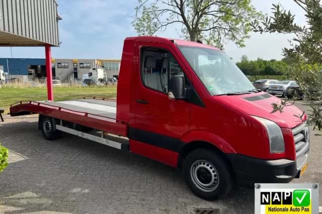 Volkswagen Crafter (2009) thumbnail 4