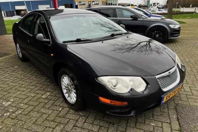 Chrysler 300M (1999) thumbnail 2