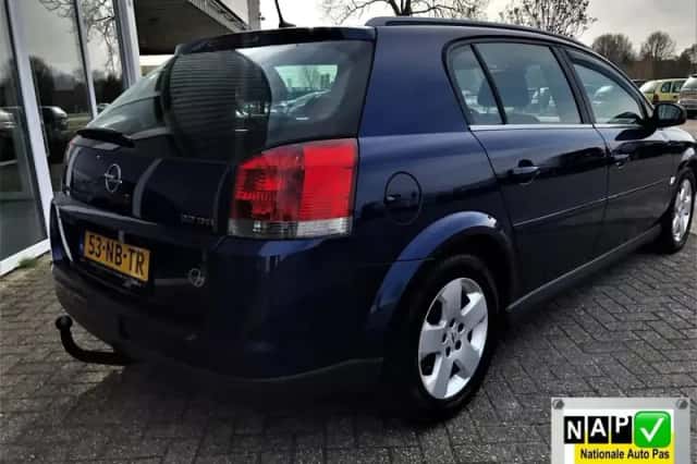Opel Signum (2003) thumbnail 4
