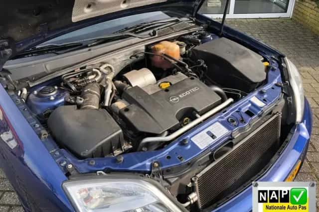 Opel Signum (2003) thumbnail 6