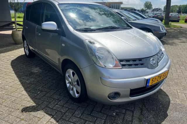 Nissan Note (2008) thumbnail 2