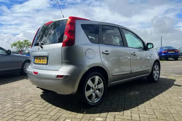 Nissan Note (2008) thumbnail 5