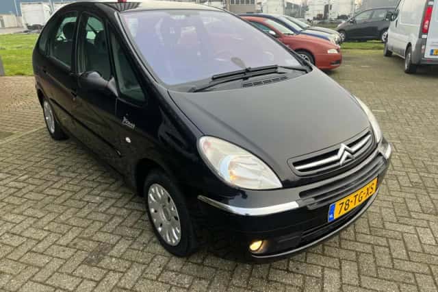 Citroën Xsara Picasso (2006) thumbnail 2
