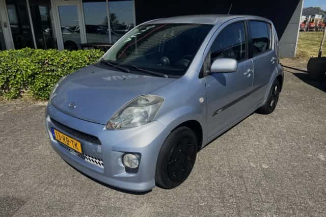 Daihatsu Sirion (2005) thumbnail 1