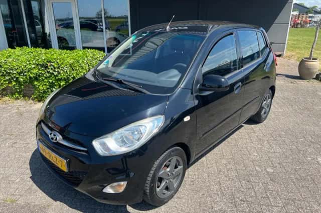 Hyundai i10 (2011) thumbnail 1