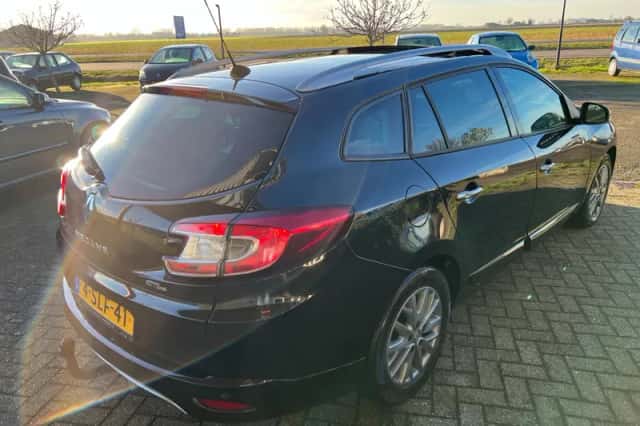 Renault Mégane (2013) thumbnail 4