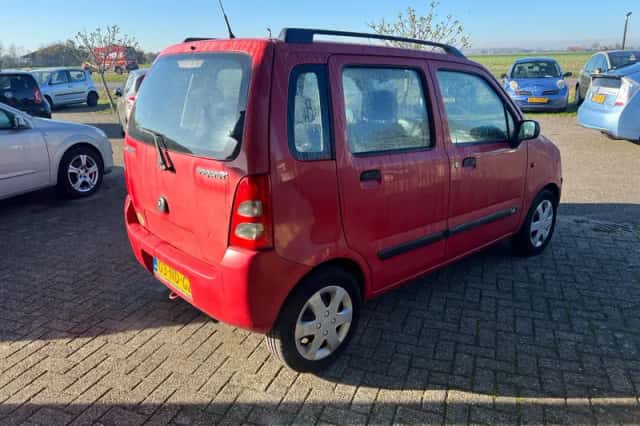 Suzuki Wagon R+ (2003) thumbnail 4