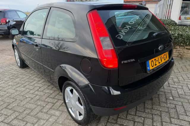 Ford Fiesta (2003) thumbnail 4