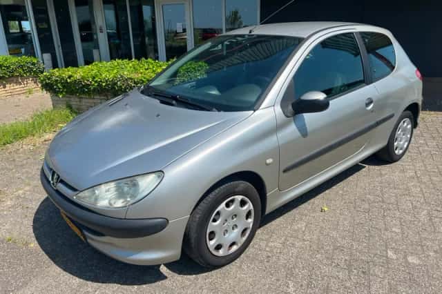 Peugeot 206 (2004) thumbnail 1