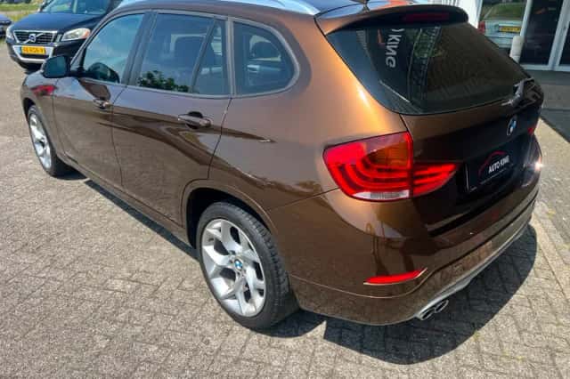 BMW X1 (2013) thumbnail 3
