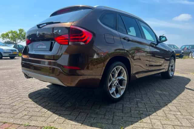 BMW X1 (2013) thumbnail 4