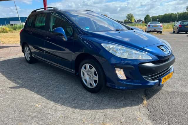 Peugeot 308 (2009) thumbnail 2