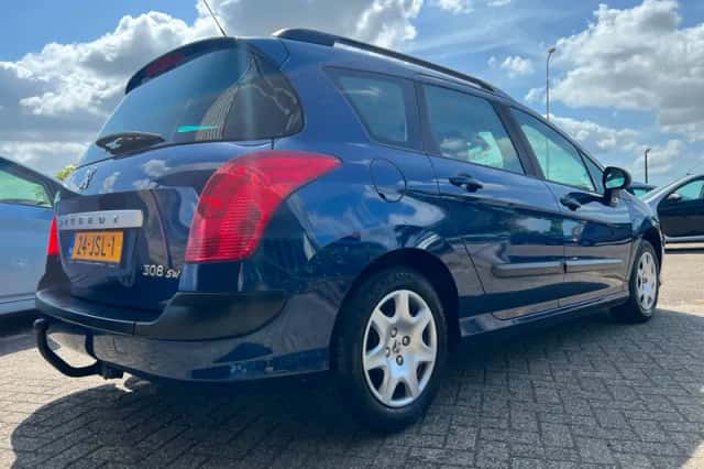 Peugeot 308 (2009) thumbnail 5