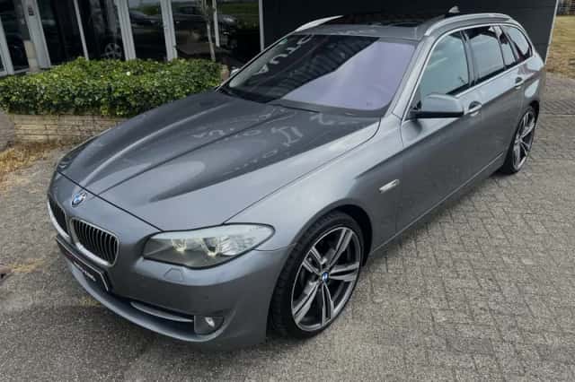 BMW 5-Serie (2012) thumbnail 1