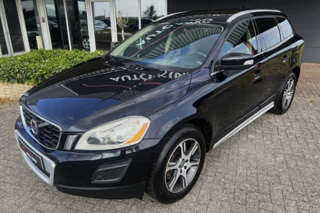 Volvo XC60 (2011) thumbnail 1