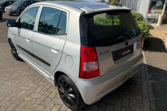 Kia Picanto (2007) thumbnail 5