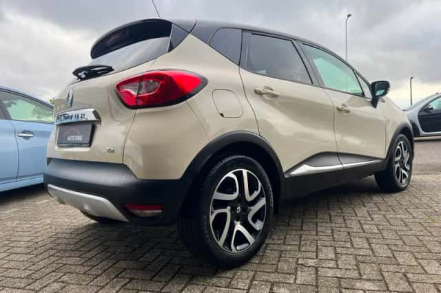Renault Captur (2015) thumbnail 5