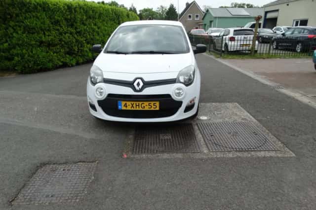 Renault Twingo (2014) thumbnail 1