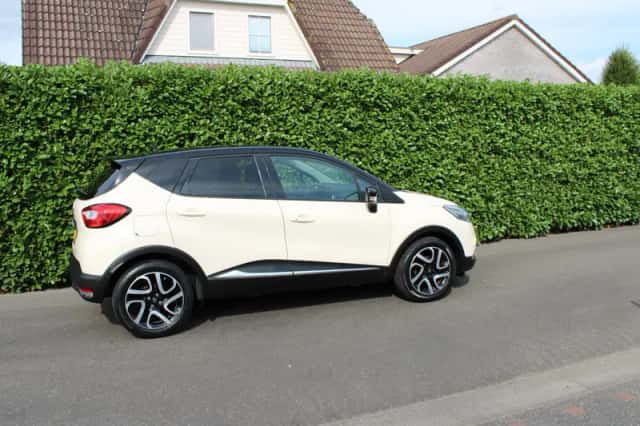 Renault Captur (2014) thumbnail 3
