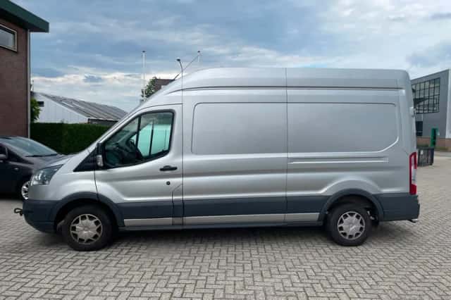Ford Transit (2016) thumbnail 3