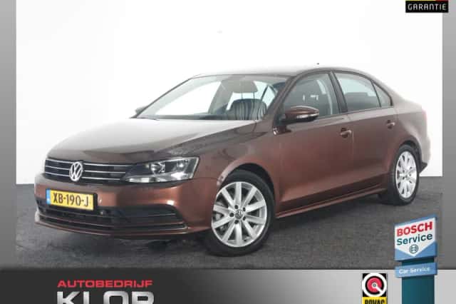 Volkswagen Jetta (2017) thumbnail 1