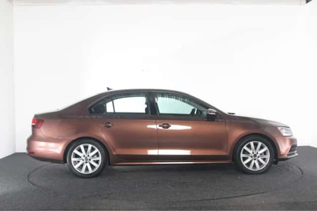 Volkswagen Jetta (2017) thumbnail 4